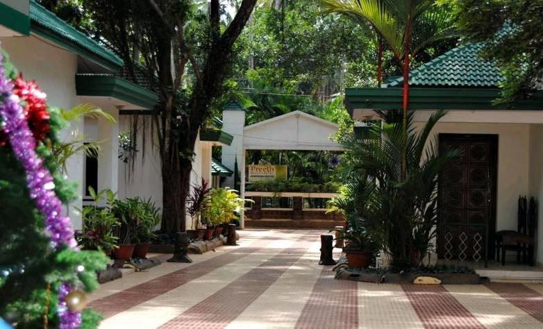 Raja Park Beach Resort Varkala Bagian luar foto