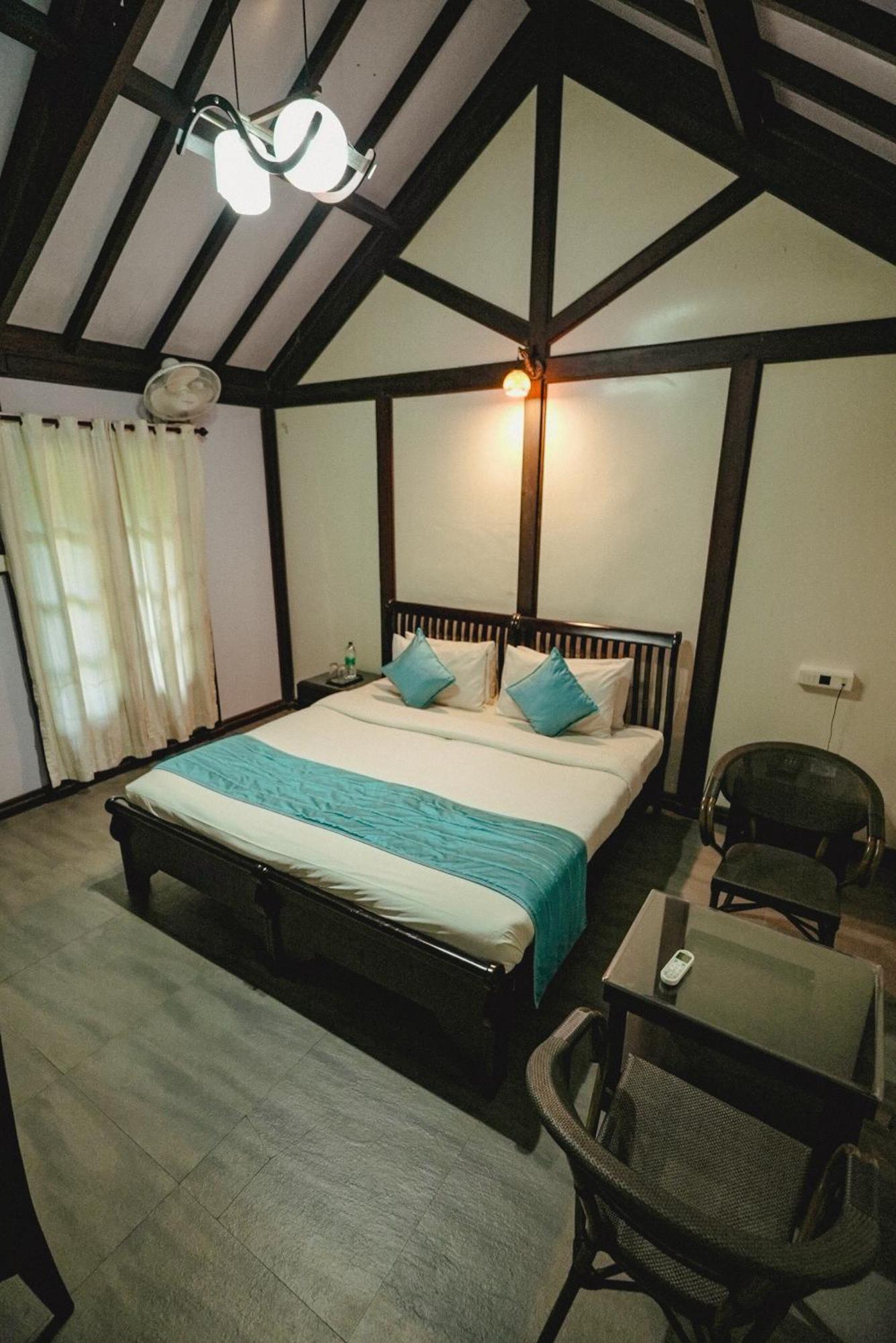 Raja Park Beach Resort Varkala Bagian luar foto
