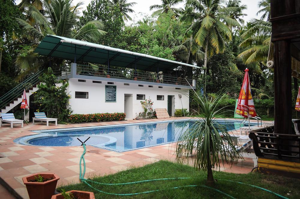 Raja Park Beach Resort Varkala Bagian luar foto