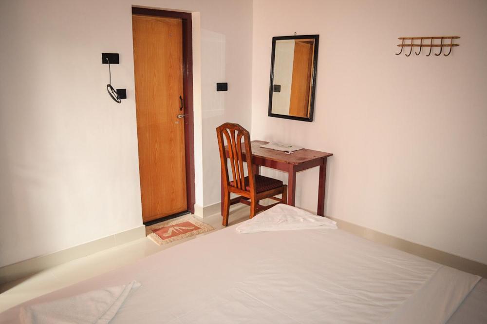 Raja Park Beach Resort Varkala Ruang foto